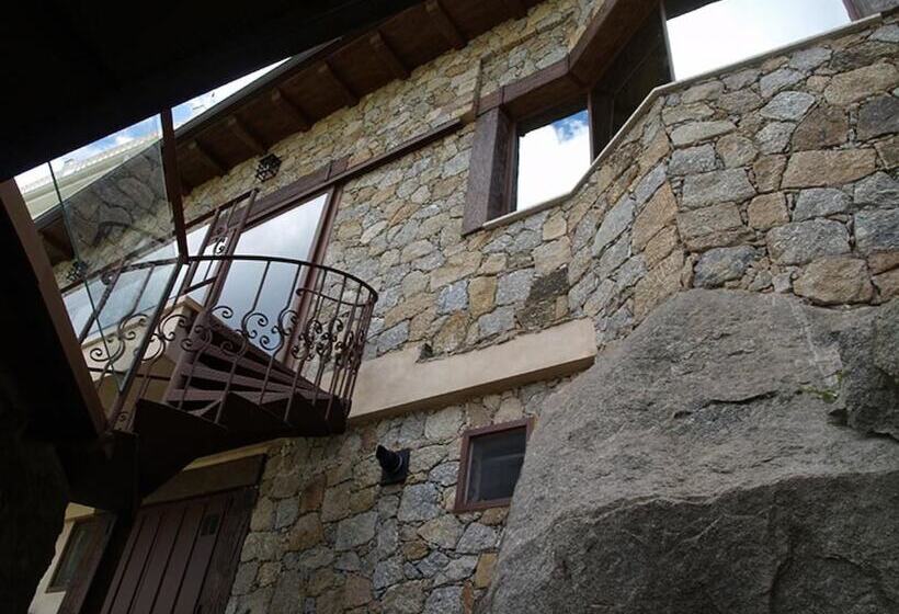 هتل Hostal El Cerro Only Adults