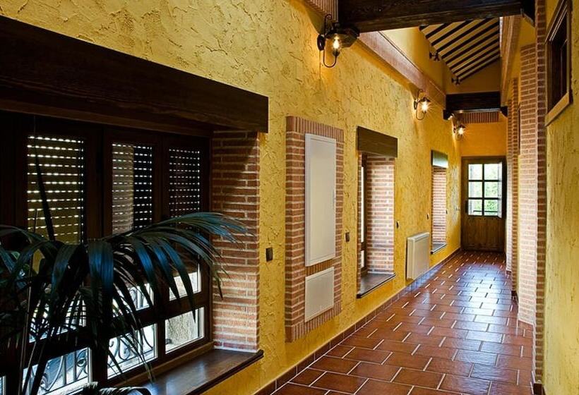 هتل Hostal El Cerro Only Adults