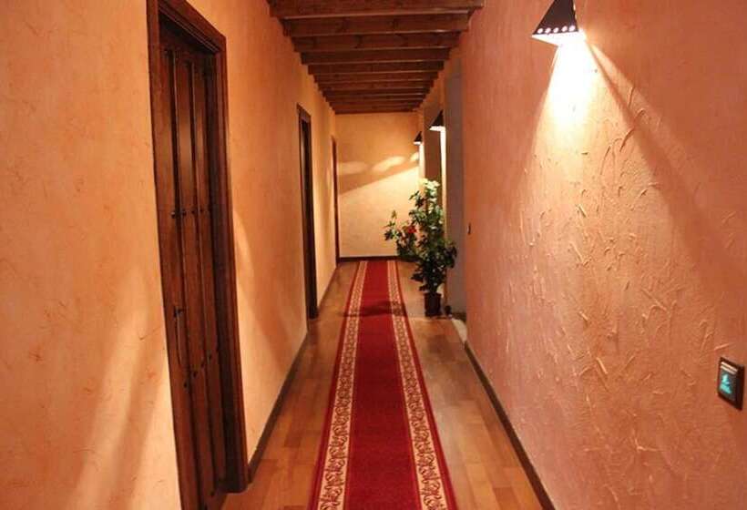 فندق Hostal El Cerro  Only Adults