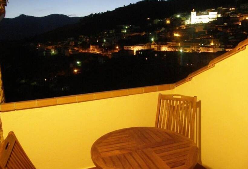 هتل Hostal El Cerro Only Adults
