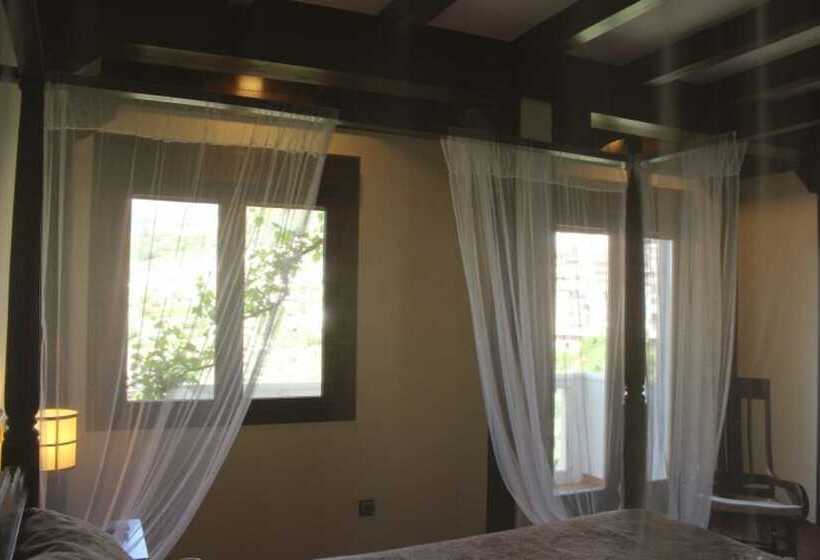 هتل Hostal El Cerro Only Adults
