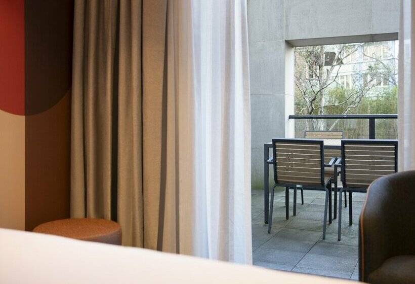 هتل Ibis Styles Sydney Central