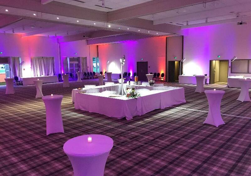 Отель Mercure Orleans Portes De Sologne