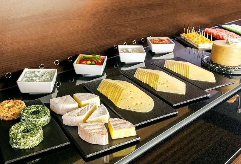 ホテル NH Collection Berlin Mitte Am Checkpoint Charlie