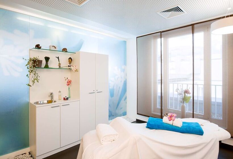 ホテル NH Collection Berlin Mitte Am Checkpoint Charlie