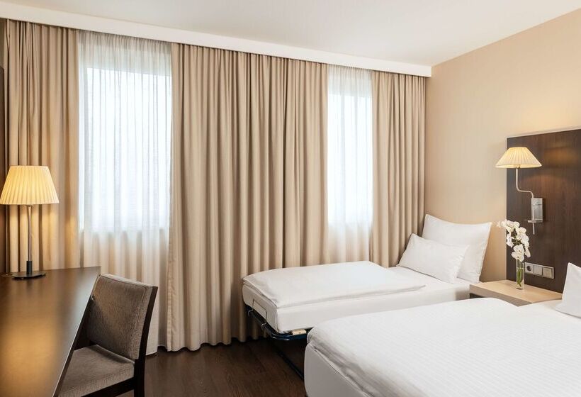 Fotos del hotel Nh Danube City:  59