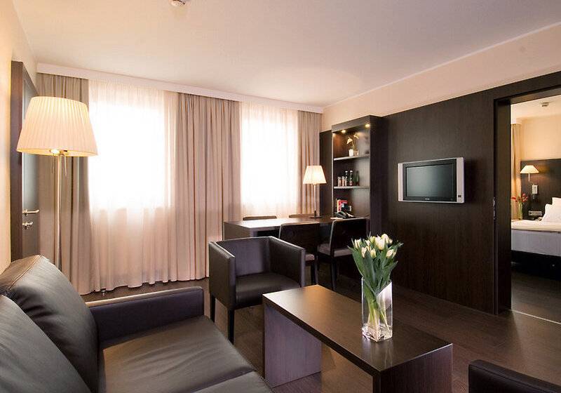 Fotos del hotel Nh Danube City:  6