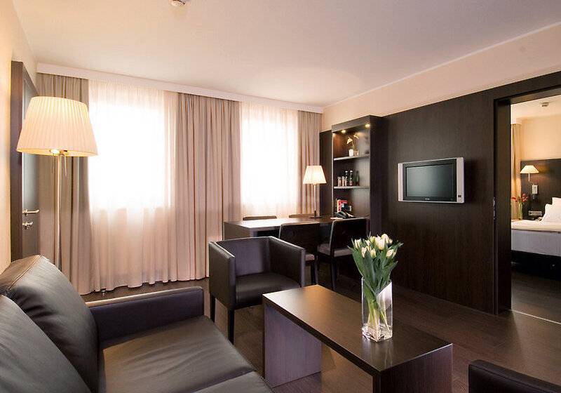 Hotel Nh Danube City