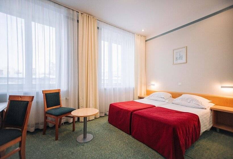 Fotos del hotel Baltic  Vana Wiru:  4