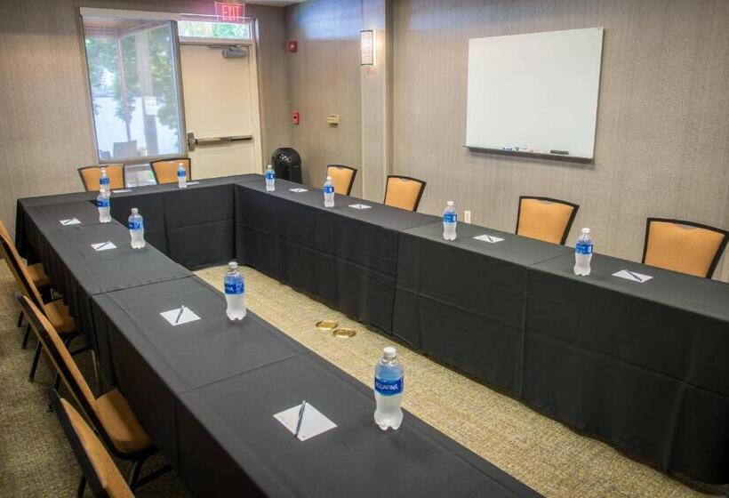 هتل Springhill Suites By Marriott Miami Airport South Blue Lagoon Area