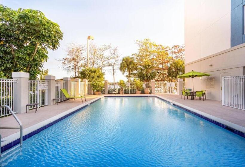 هتل Springhill Suites By Marriott Miami Airport South Blue Lagoon Area