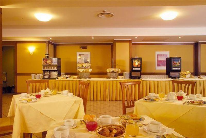 Fotos del hotel The Brand:  38