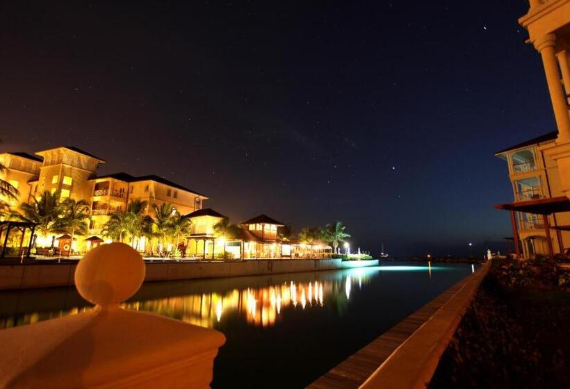 هتل The Landings Resort And Spa  All Suites