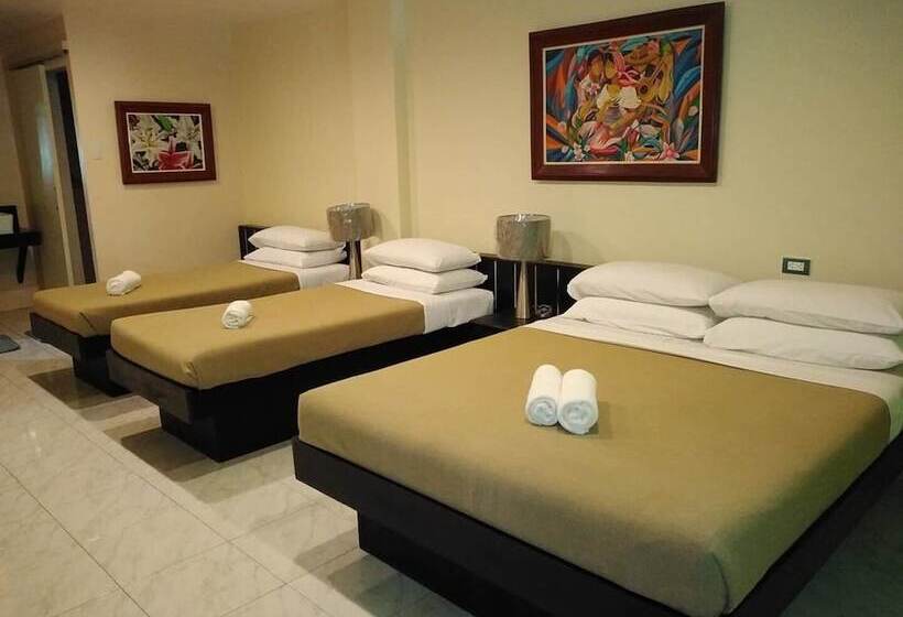 ユースホステル Royale House Hotel Davao Powered By Cocotel