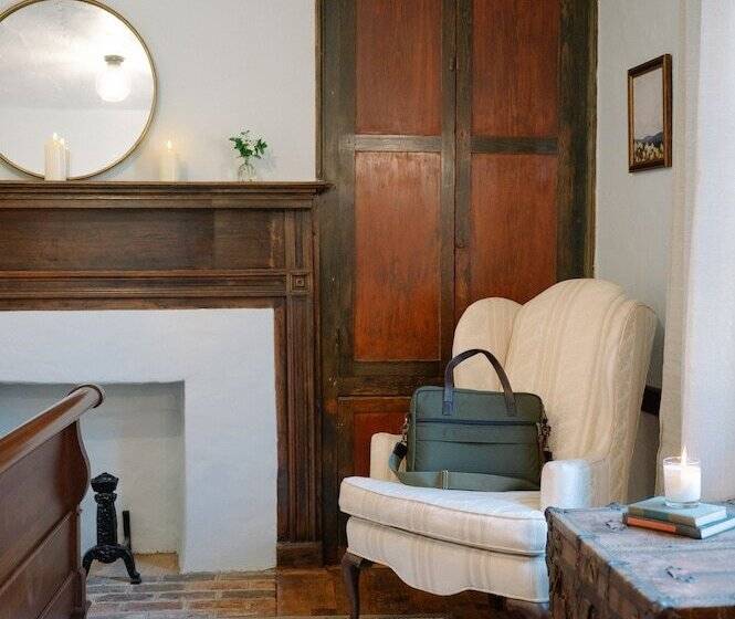 住宿加早餐  The Crossroads Inn