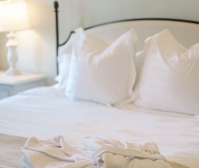 住宿加早餐  The Crossroads Inn