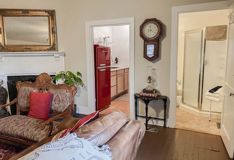 住宿加早餐  Vaiden Inn