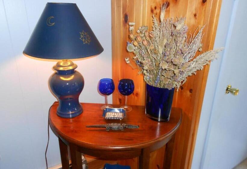 Cavalier Cottage B&b