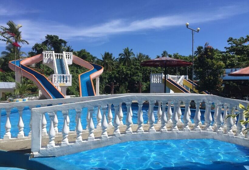 هتل Summer Splash Resort
