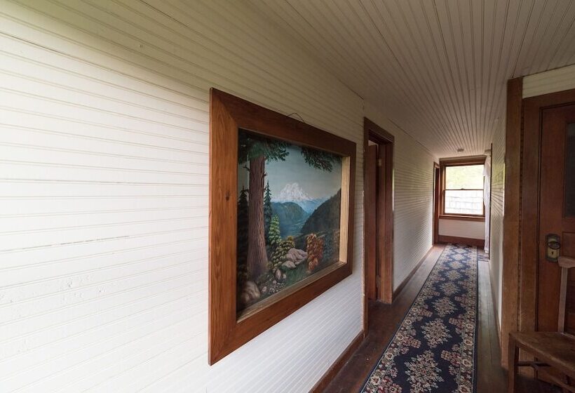 Mt. Rainier Ranch