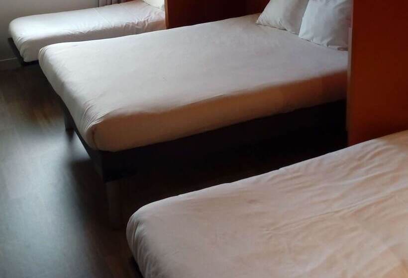 Отель Ibis Budget Geneve Saint Genis Pouilly