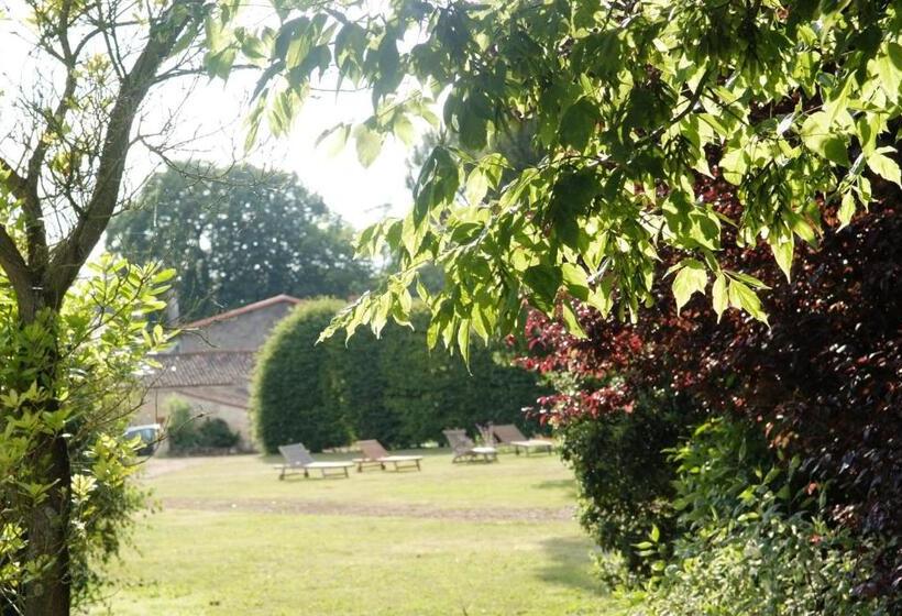 ホテル Le Portail En Marais Poitevin   Demeures Et Châteaux