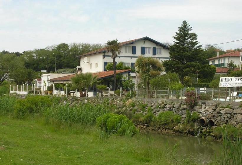 Abaca Ypua Hotel Restaurant