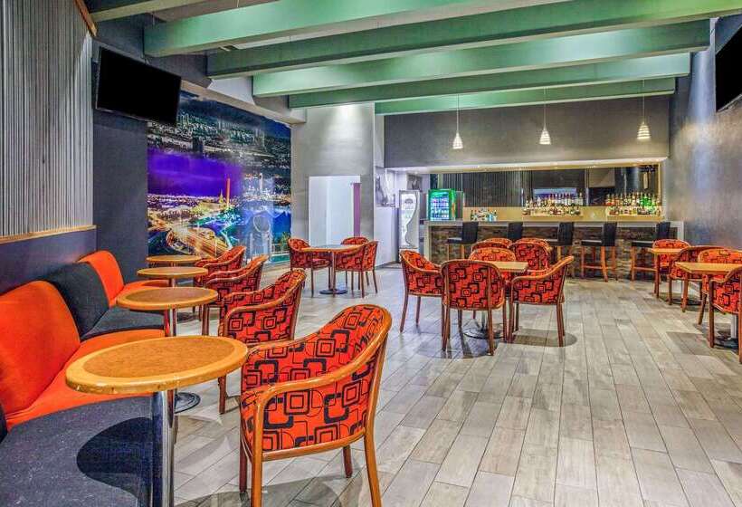 Fotos del hotel La Quinta By Wyndham Monterrey Centro:  52