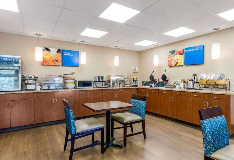 هتل Comfort Inn