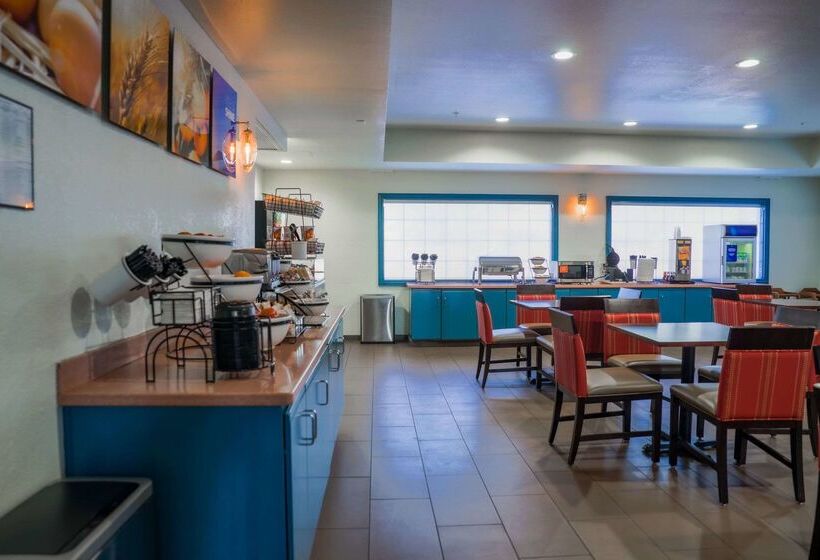 هتل Comfort Inn & Suites Sierra Vista Near Ft Huachuca