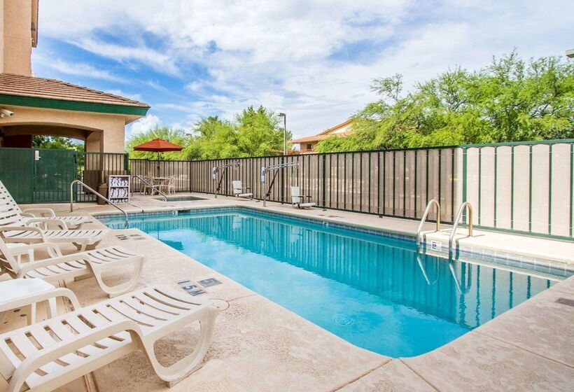 هتل Comfort Inn & Suites Sierra Vista Near Ft Huachuca