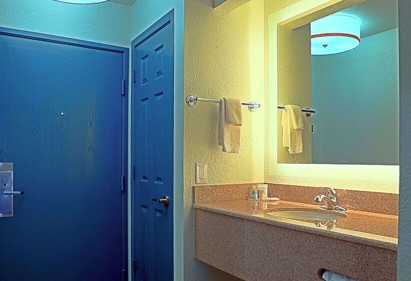 هتل Comfort Inn & Suites Sierra Vista Near Ft Huachuca