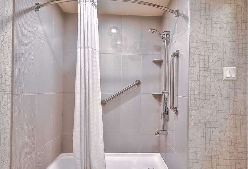 هتل Comfort Inn & Suites South