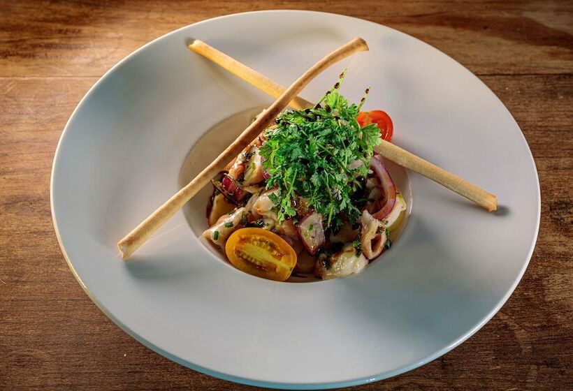 Logis Hotel Noemys Pont De L Etoile