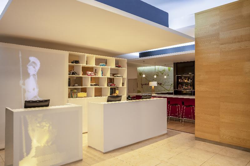 Отель Fiesta Inn Guadalajara Expo