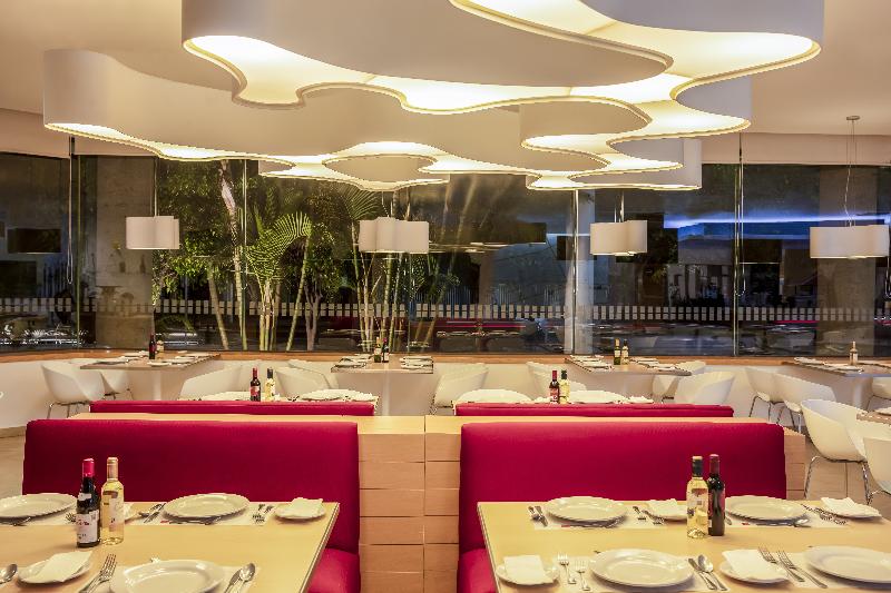 Отель Fiesta Inn Guadalajara Expo