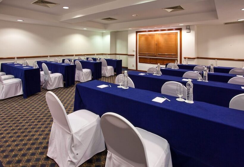 فندق Holiday Inn Puebla La Noria