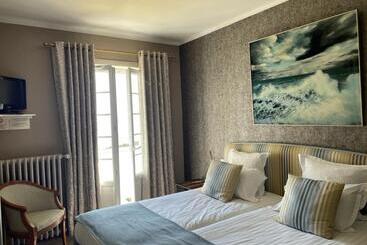 هتل Hôtel De La Pointe Du Grouin