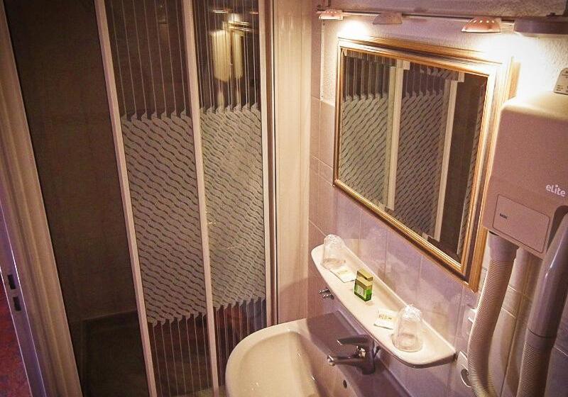 فندق Hôtel & Spa La Ferme De L'izoard