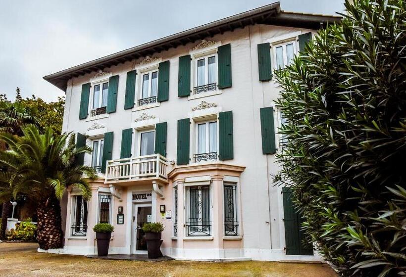 هتل Hôtel Val Flores Logis