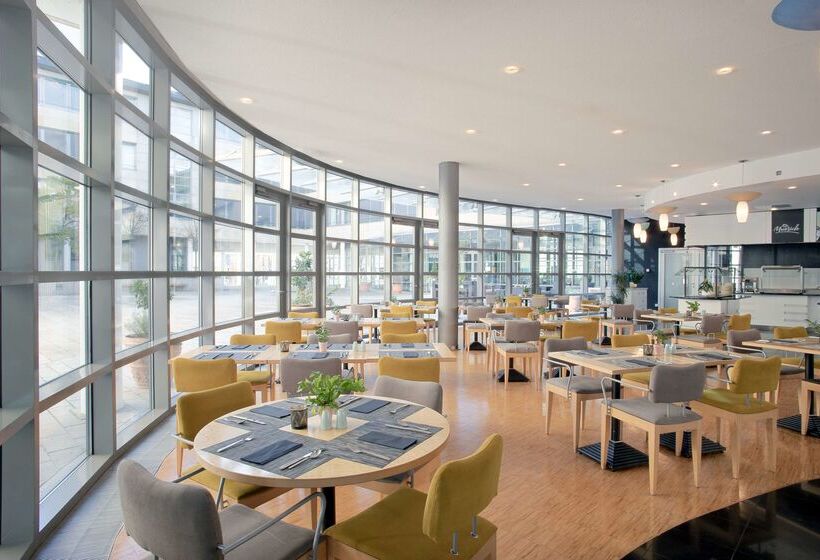 هتل Four Munich Neue Messe
