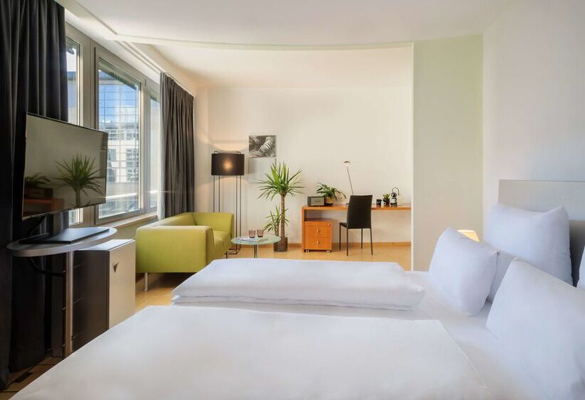 هتل Four Munich Neue Messe
