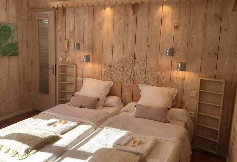 فندق La Mirabelle Casteil Country House