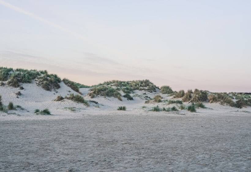 Leonardo Hotel Ijmuiden Seaport Beach