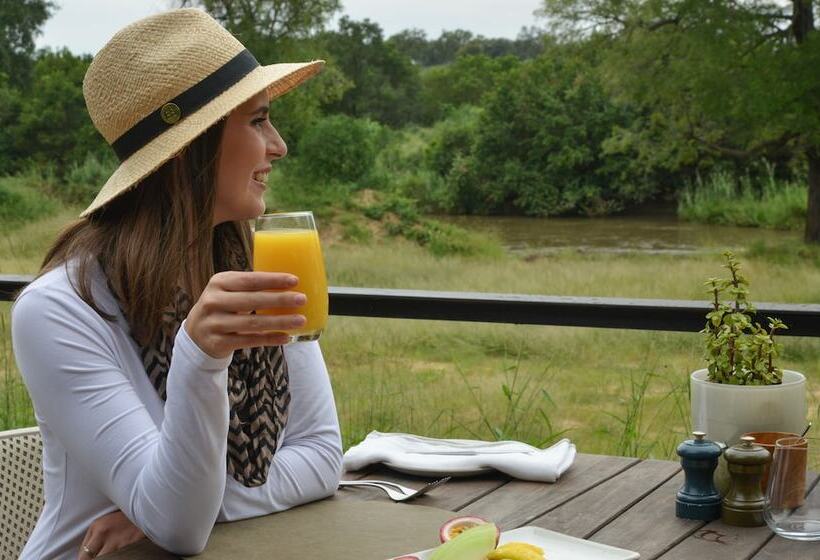 호텔 Lion Sands River Lodge