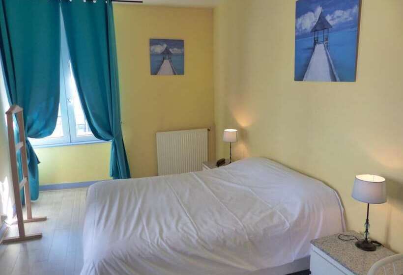 Отель Logis Hôtel Au Croissant