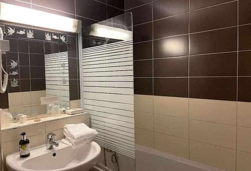 ホテル Logis Hôtel De La Tête Noire