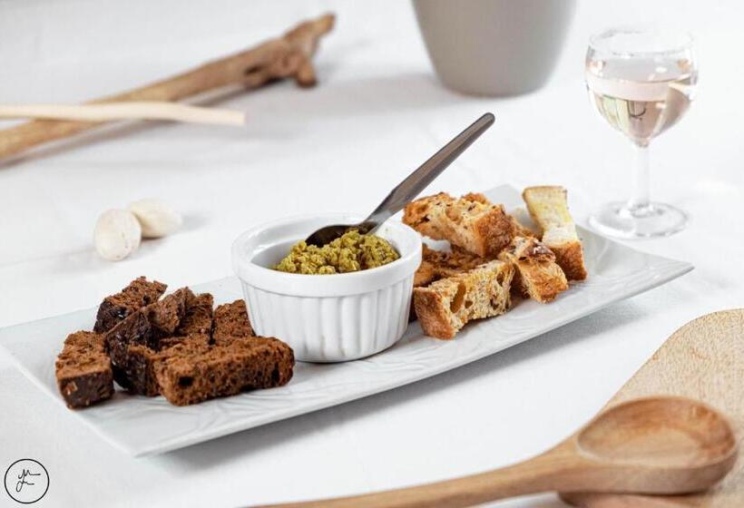 ホテル Logis Hôtel Et Restaurant La Bastide Cabezac