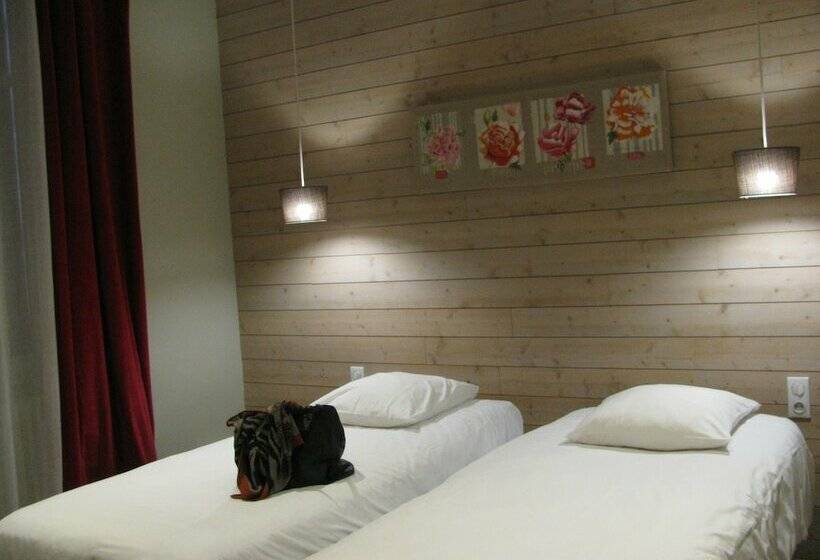 호텔 Logis Hôtel Le Cheval Noir