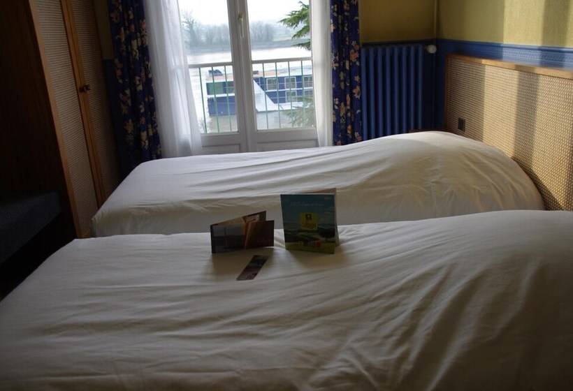 Отель Logis Hôtel & Restaurant Le Normandie